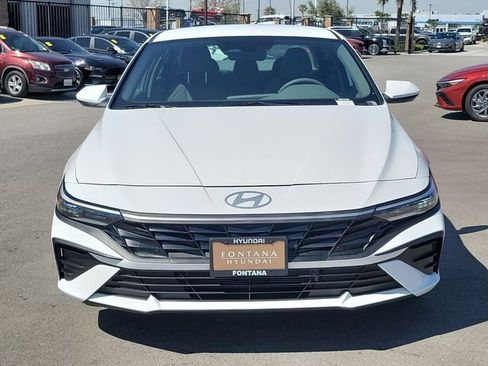 New 2026 Hyundai Elantra Hybrid FWD image 28