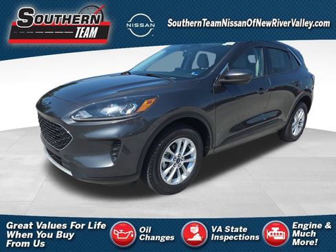 Used 2020 Ford Escape SE AWD/4WD image 1