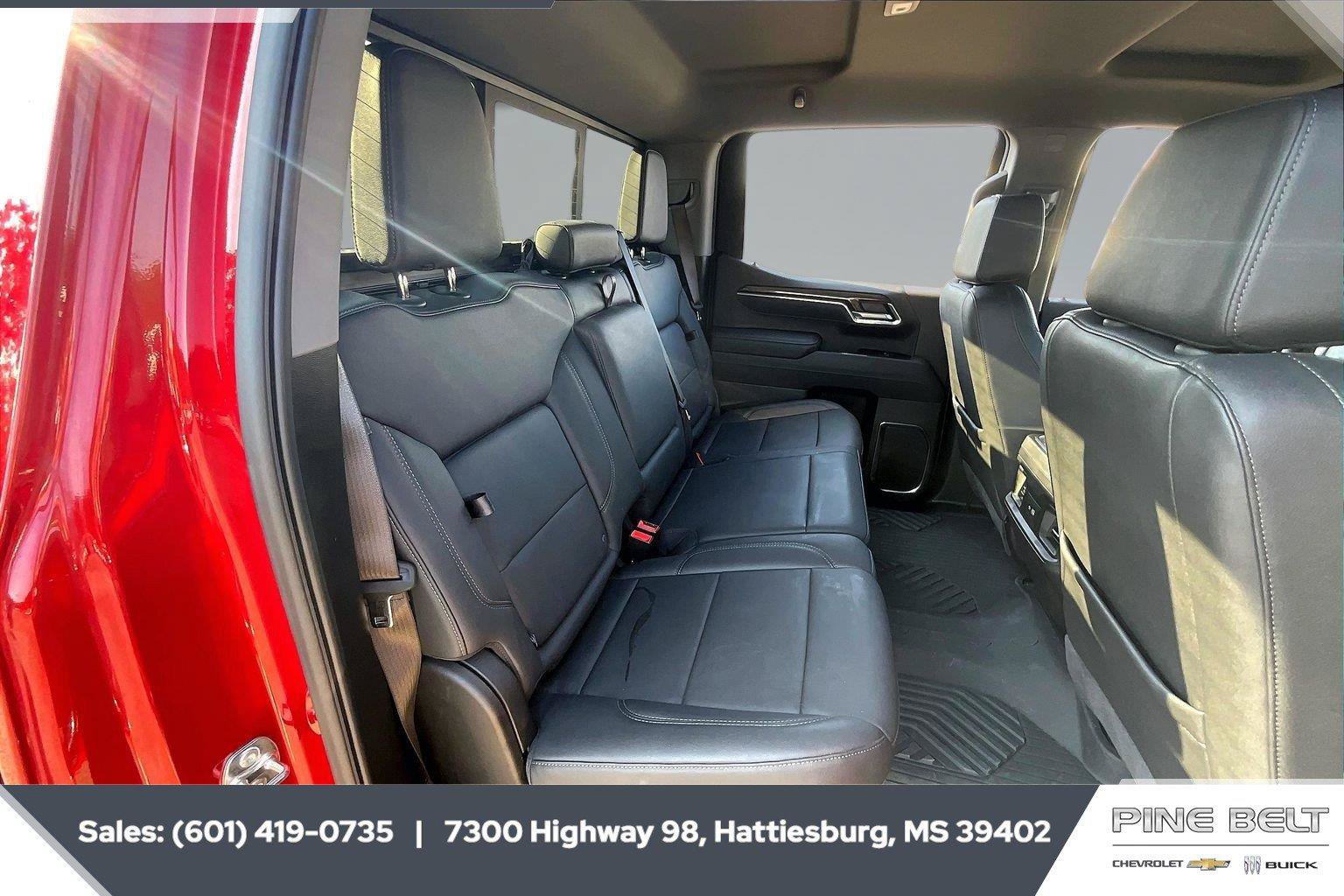 Used 2025 Chevrolet Silverado 1500 LT Trail Boss w/ Convenience Package II AWD/4WD image 21