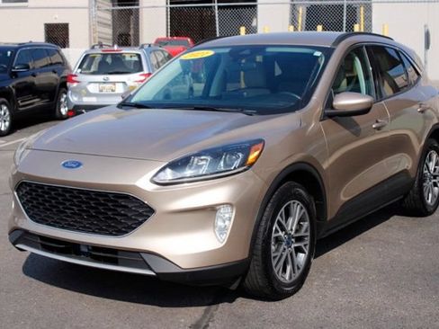 Used 2021 Ford Escape SEL AWD/4WD image 9