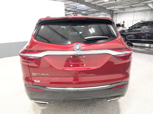 Used 2020 Buick Enclave Essence w/ Sound and Sites Package image 4