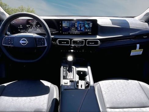 New 2027 Nissan Sentra SR w/ SR Premium Package FWD image 3