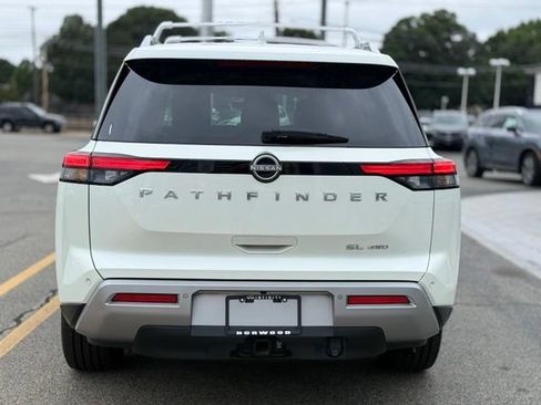 Used 2023 Nissan Pathfinder SL w/ SL Premium Package AWD/4WD image 5