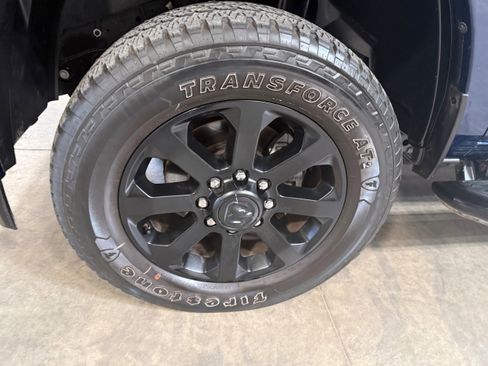 Used 2024 RAM 2500 Big Horn w/ Night Edition image 40