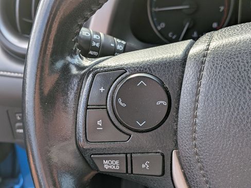 Used 2017 Toyota RAV4 XLE FWD image 14