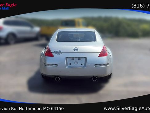Used 2006 Nissan 350Z Enthusiast w/ (N93) Cargo Convenience Pkg RWD image 4