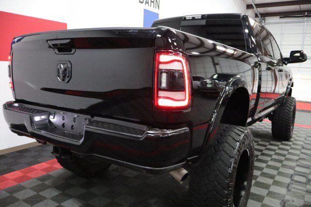 Used 2019 RAM 2500 Laramie w/ Black Appearance Package AWD/4WD image 31