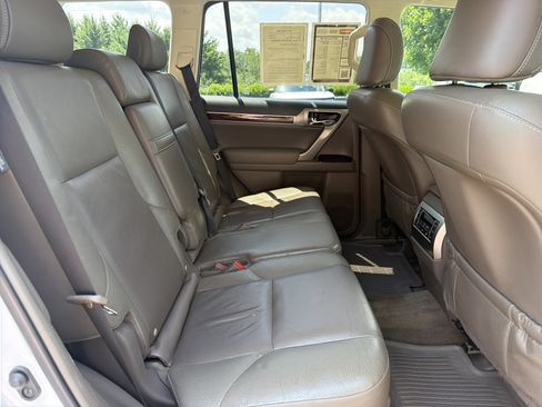 Used 2015 Lexus GX 460 w/ Premium Package AWD/4WD image 20