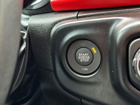 Used 2022 Jeep Wrangler Unlimited Rubicon w/ LED Lighting Group AWD/4WD image 23