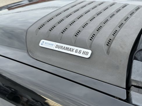 Used 2014 Chevrolet Silverado 3500 LTZ w/ LTZ Plus Package image 11