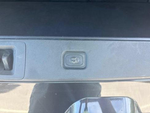 Used 2025 Ford Expedition Active AWD/4WD image 14