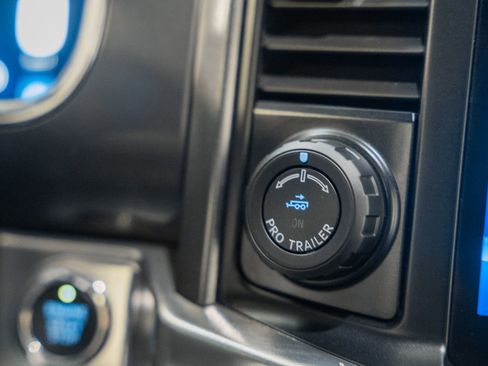 Used 2023 Ford F150 Lariat w/ Equipment Group 502A High image 33