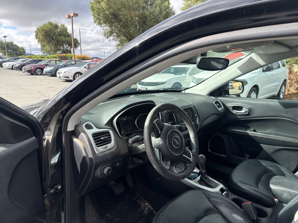 Used 2018 Jeep Compass Sport FWD image 14