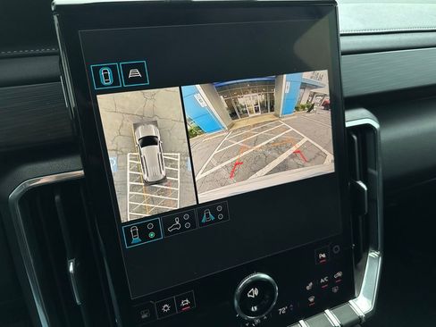 Certified 2024 GMC Acadia Elevation image 28