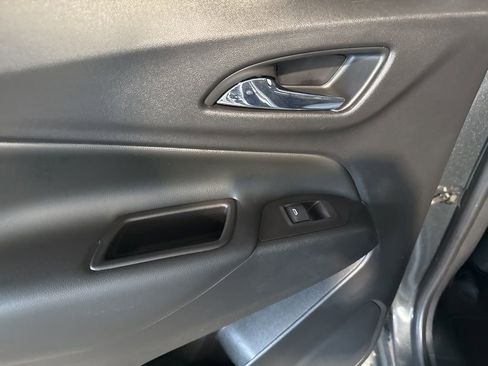 Used 2020 Chevrolet Equinox LT image 21