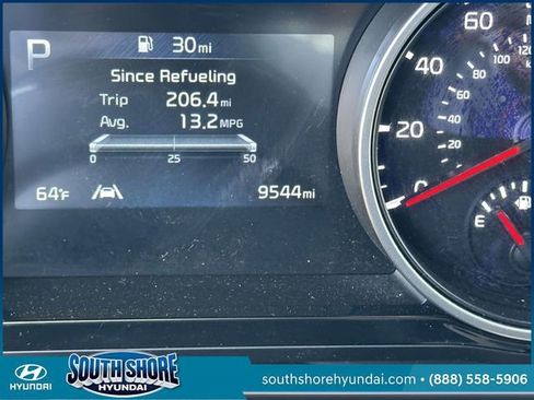 Used 2024 Kia Carnival EX FWD image 29