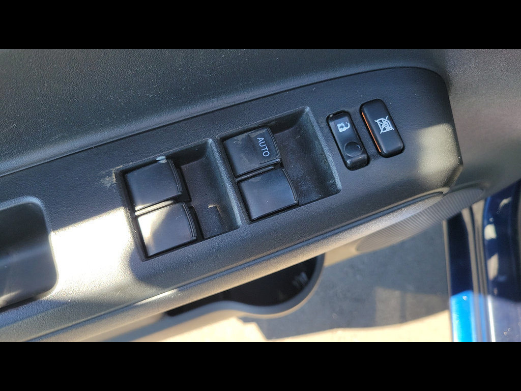 Used 2014 Scion xB FWD image 18