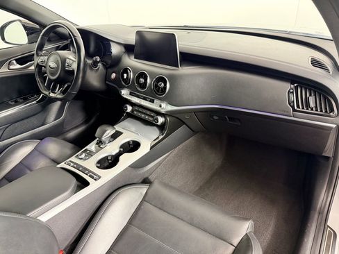 Used 2021 Kia Stinger GT2 image 29