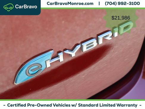 Used 2021 Chrysler Pacifica Pinnacle FWD image 51