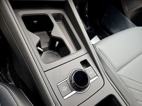 New 2026 Volkswagen Tiguan SE R-Line image 13