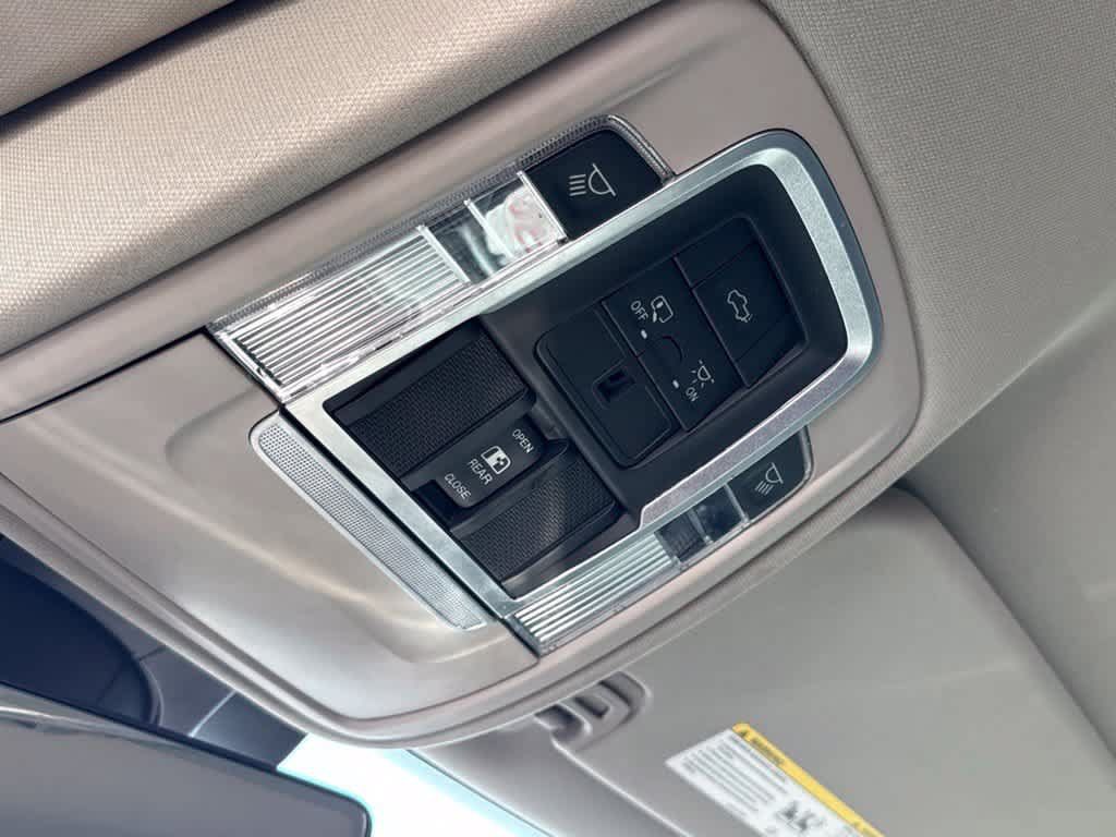 Used 2022 RAM 1500 Laramie RWD image 19