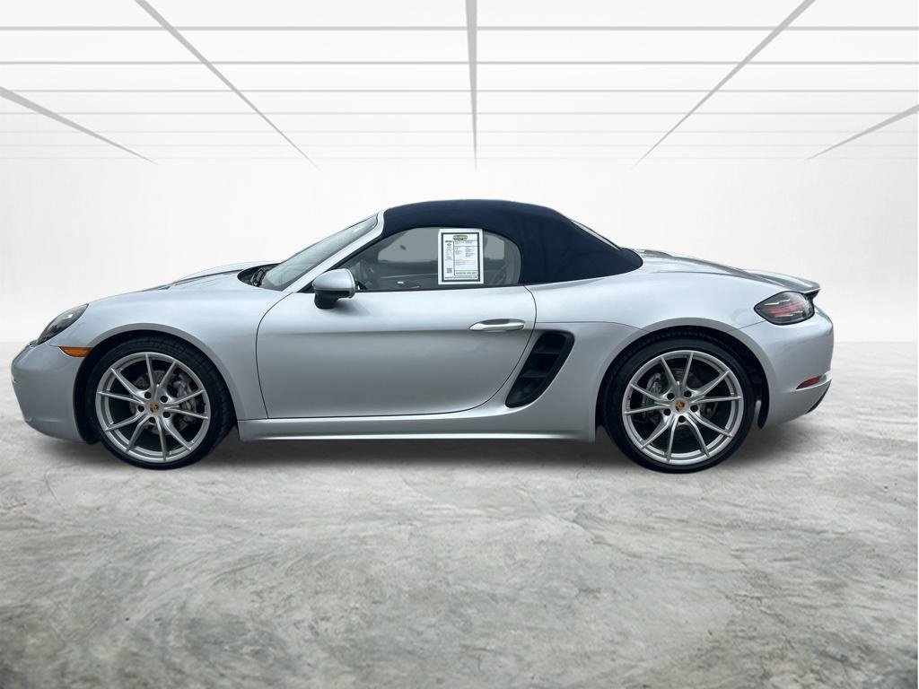 Used 2018 Porsche 718 Boxster RWD image 8