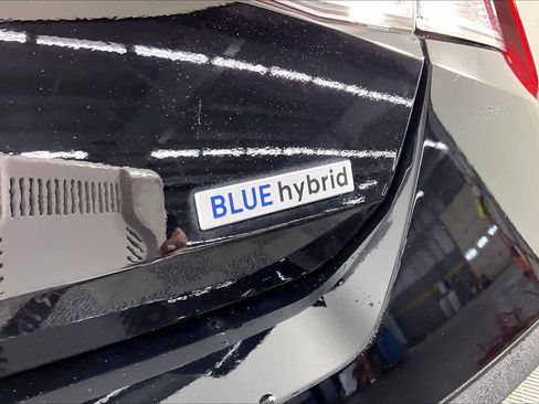 Used 2025 Hyundai Elantra Hybrid FWD image 10