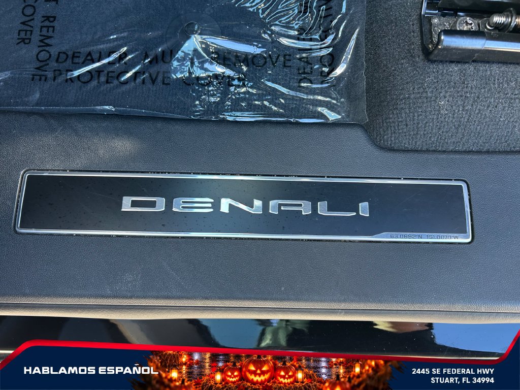 Used 2025 GMC Sierra EV Denali AWD/4WD image 17