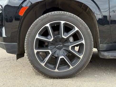 Used 2023 Chevrolet Tahoe RST w/ Luxury Package AWD/4WD image 5