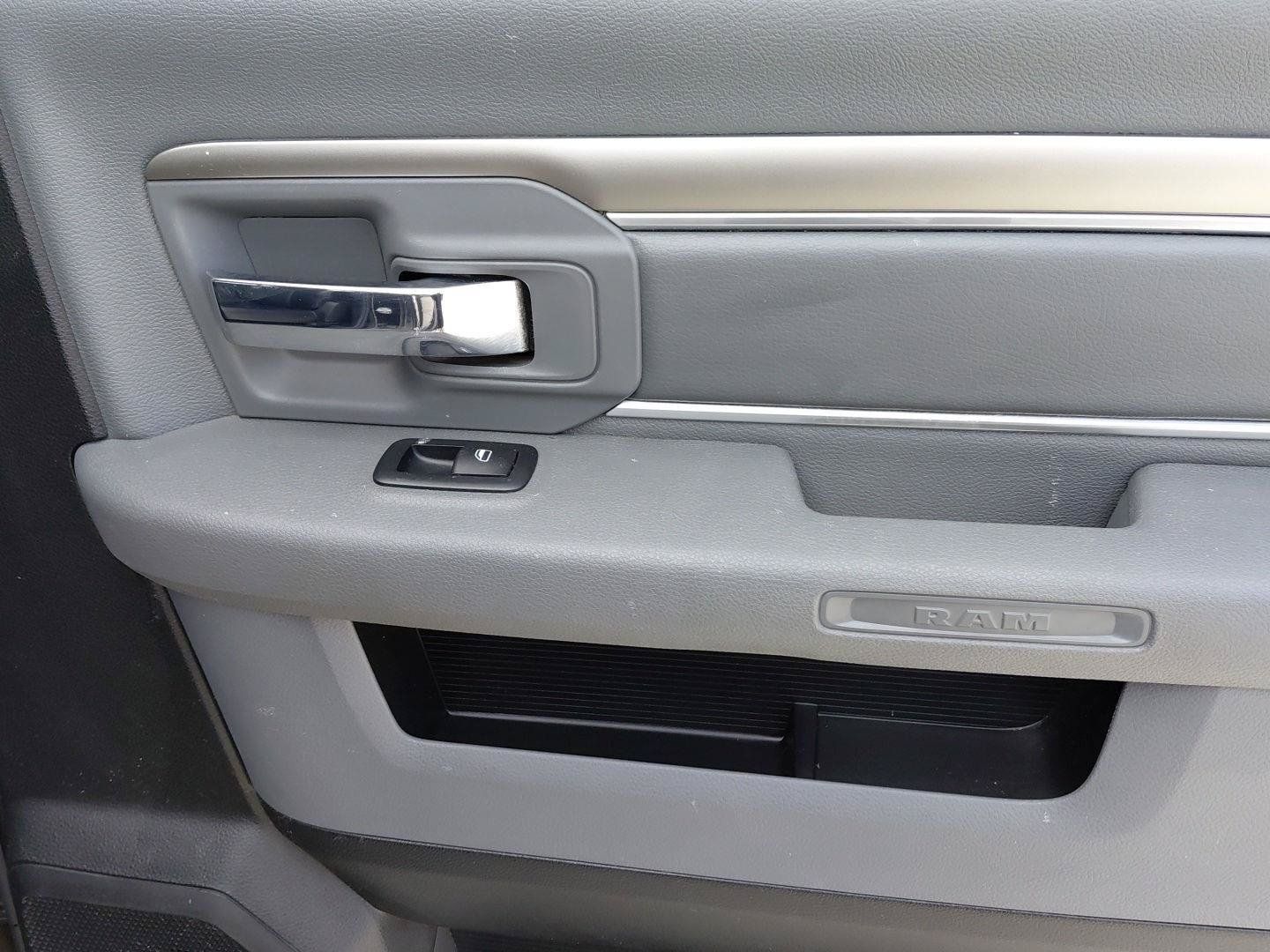 Used 2019 RAM 1500 Big Horn AWD/4WD image 17