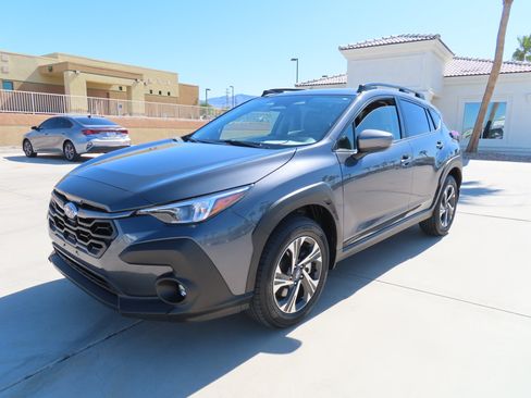 Used 2024 Subaru Crosstrek 2.0i Premium AWD/4WD image 3