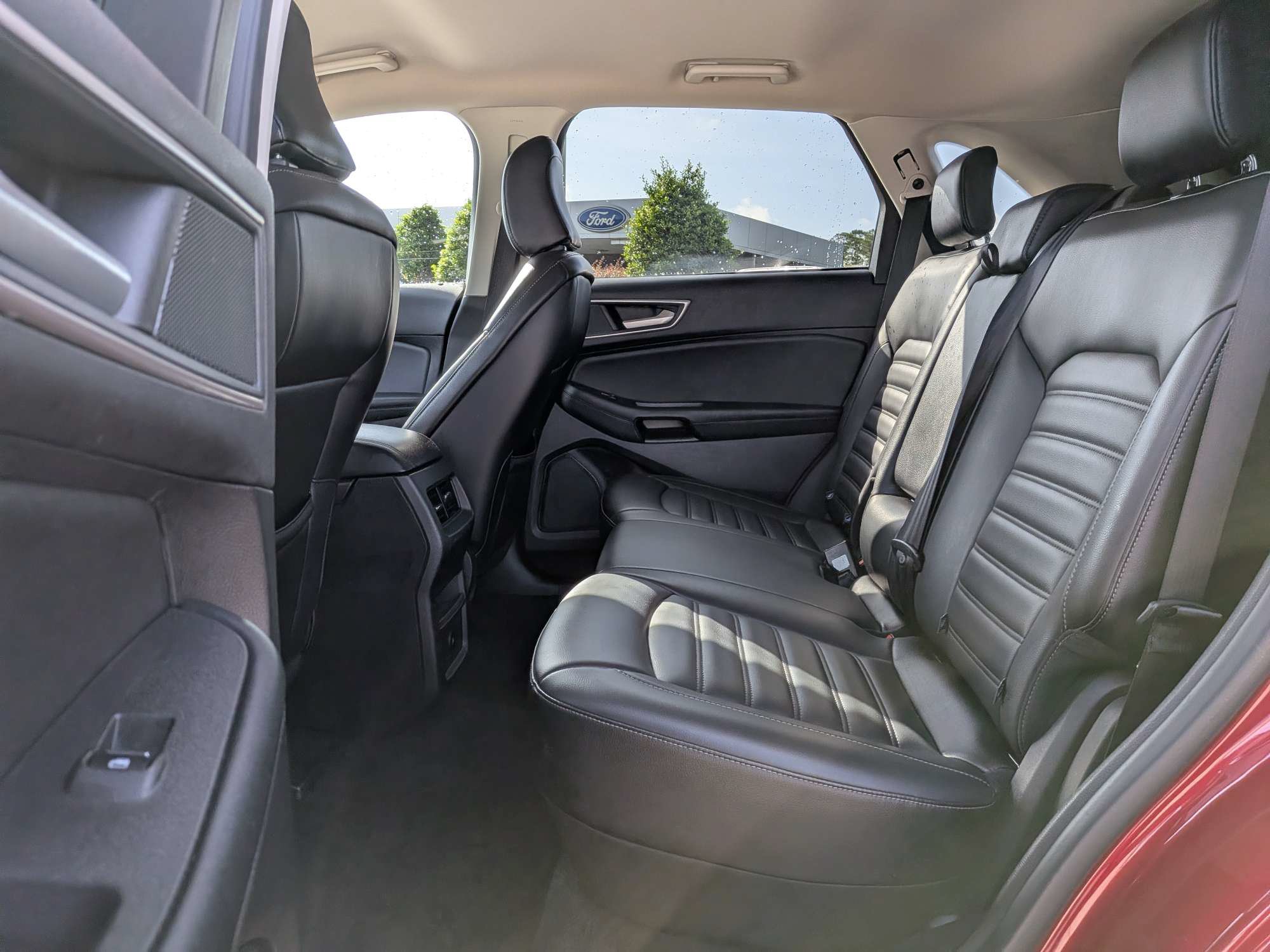 Used 2024 Ford Edge SEL AWD/4WD image 14