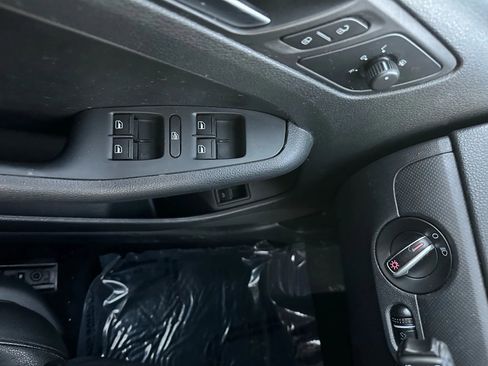 Used 2012 Volkswagen Jetta SE image 38