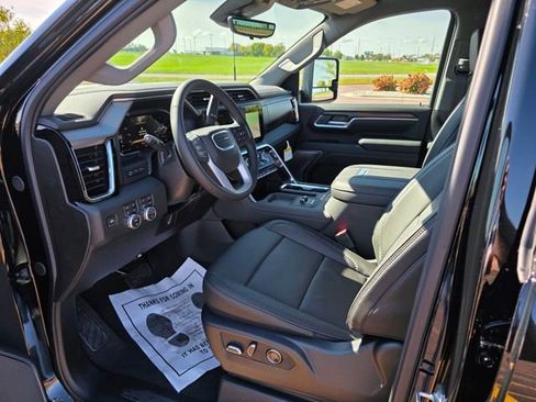 New 2026 GMC Sierra 3500 Denali w/ Technology Package image 8