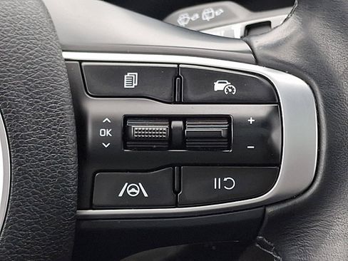 Used 2025 Kia Sportage X-Line w/ Premium Package image 24