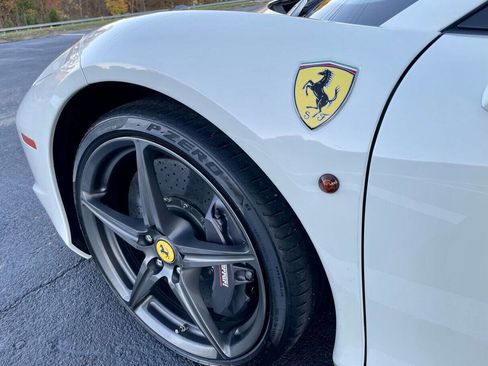 Used 2013 Ferrari 458 Spider image 22