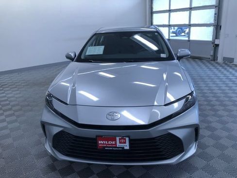 Used 2026 Toyota Camry LE FWD image 15