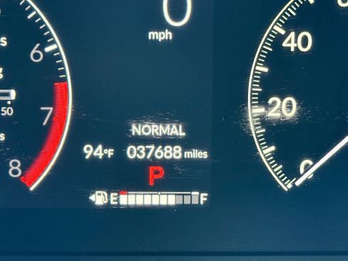 Used 2024 Honda Pilot TrailSport image 16