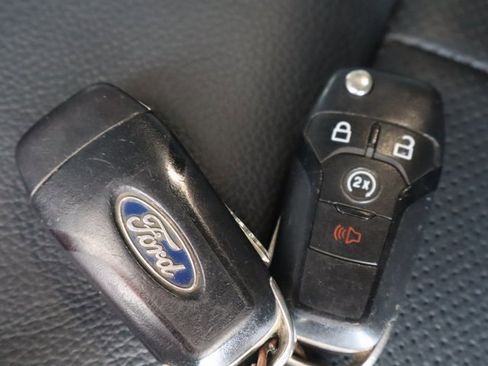 Used 2020 Ford F350 Lariat w/ Lariat Value Package image 60