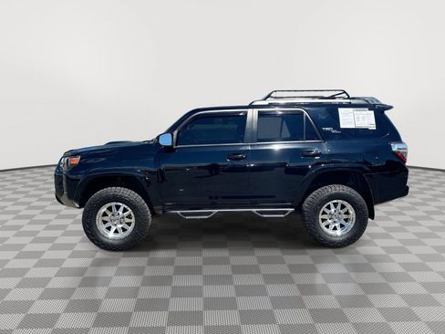 Used 2018 Toyota 4Runner TRD Off-Road Premium AWD/4WD image 7