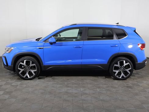 Used 2022 Volkswagen Taos SEL image 19