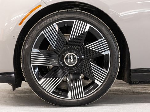 Certified 2024 Rolls-Royce Spectre w/ Spectre Launch Package image 15