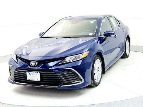 Certified 2023 Toyota Camry LE image 2