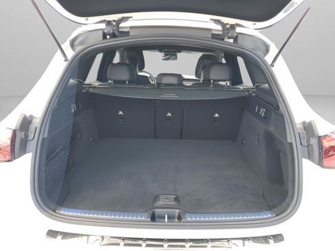 Certified 2025 Mercedes-Benz GLC 300 image 7