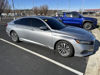 Used 2021 Honda Accord Hybrid video 2