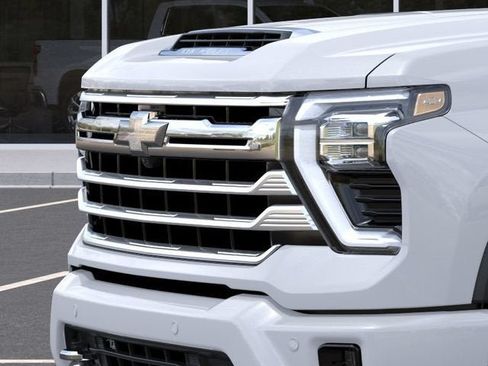 New 2026 Chevrolet Silverado 2500 High Country w/ High Country Premium Package AWD/4WD image 13