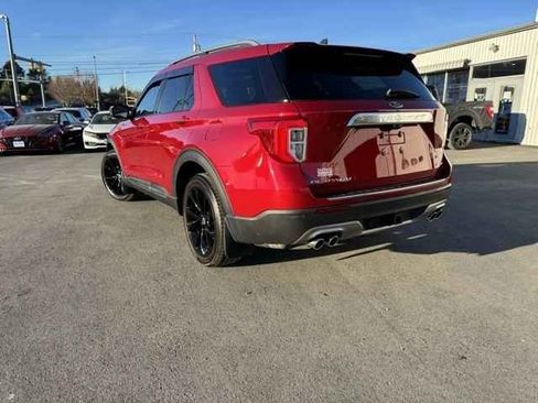 Used 2022 Ford Explorer Platinum w/ Equipment Group 601A image 7