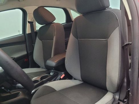 Used 2013 Ford Focus SE image 17