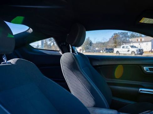 Used 2018 Ford Mustang EcoBoost w/ Equipment Group 101A image 8