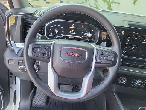 Used 2023 GMC Sierra 1500 SLT w/ SLT Premium Package AWD/4WD image 26